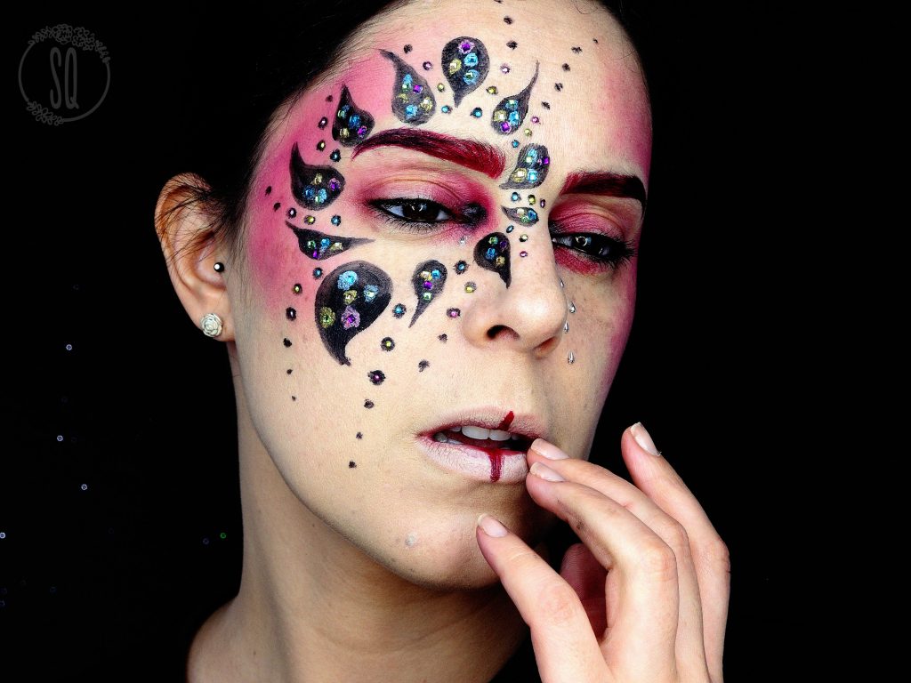 Carnival makeup tutorial Drops of light