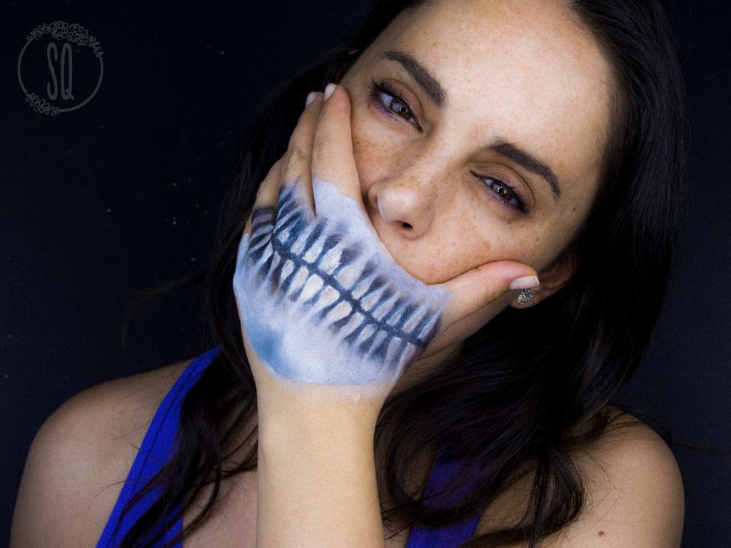 Skeleton hand effect, Halloween makeup 