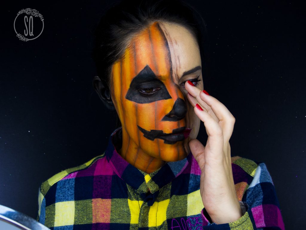 Hidden pumpkin makeup effect