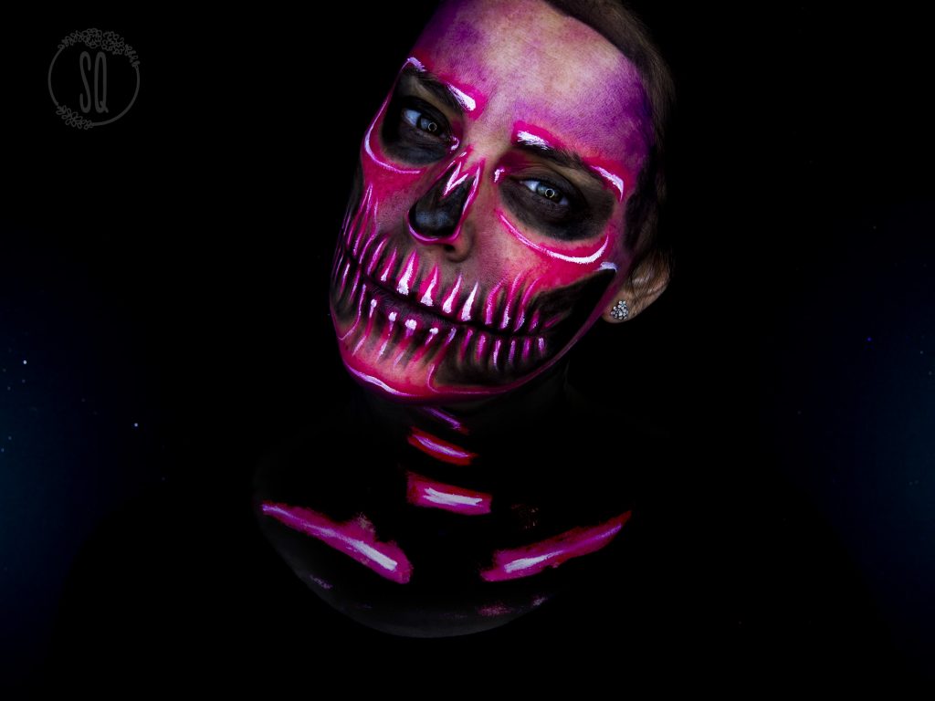 Maquillaje esqueleto neon